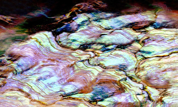 무지개 파도 (Rainbow Waves)
